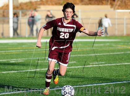 Thumbnail 3 in Farmington vs. Avon (CIAC Class L Final) photogallery.