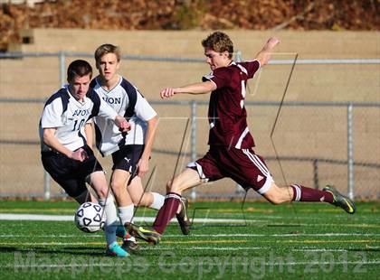 Thumbnail 3 in Farmington vs. Avon (CIAC Class L Final) photogallery.