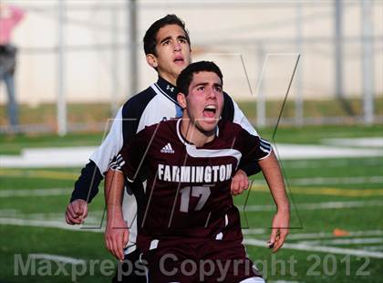 Thumbnail 2 in Farmington vs. Avon (CIAC Class L Final) photogallery.