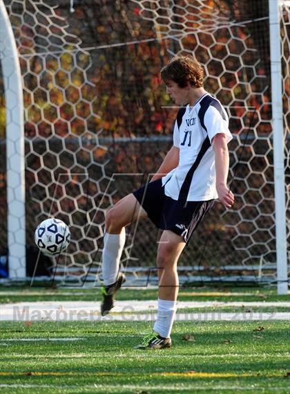 Thumbnail 1 in Farmington vs. Avon (CIAC Class L Final) photogallery.