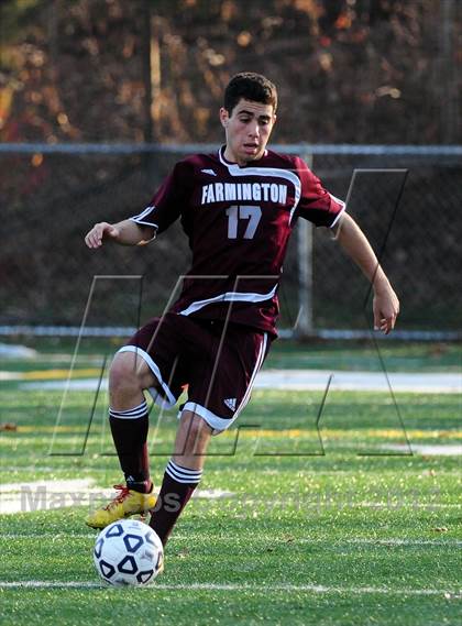 Thumbnail 3 in Farmington vs. Avon (CIAC Class L Final) photogallery.