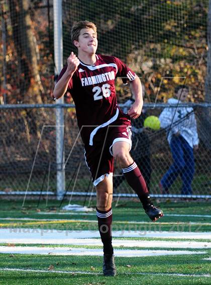 Thumbnail 3 in Farmington vs. Avon (CIAC Class L Final) photogallery.