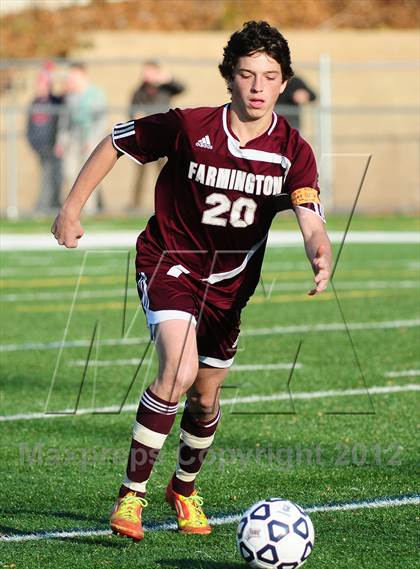 Thumbnail 2 in Farmington vs. Avon (CIAC Class L Final) photogallery.