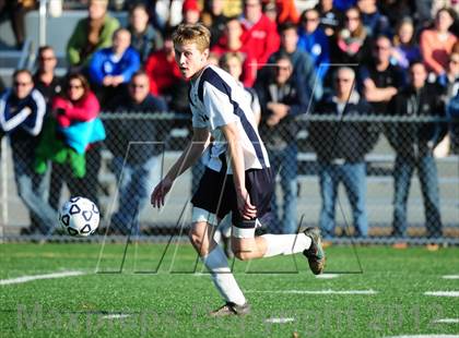 Thumbnail 3 in Farmington vs. Avon (CIAC Class L Final) photogallery.