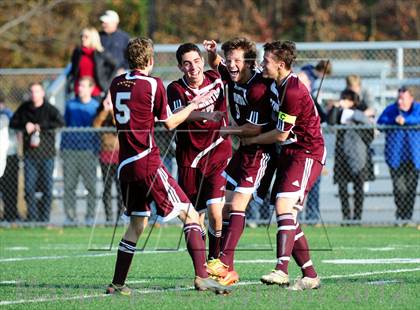 Thumbnail 2 in Farmington vs. Avon (CIAC Class L Final) photogallery.