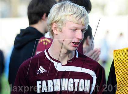 Thumbnail 2 in Farmington vs. Avon (CIAC Class L Final) photogallery.