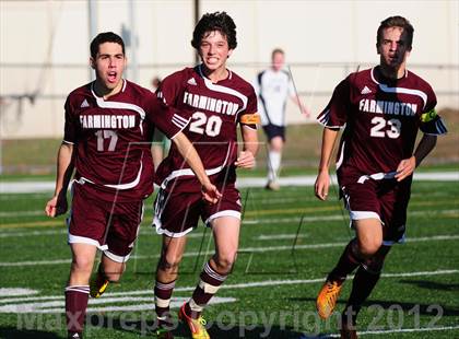 Thumbnail 2 in Farmington vs. Avon (CIAC Class L Final) photogallery.
