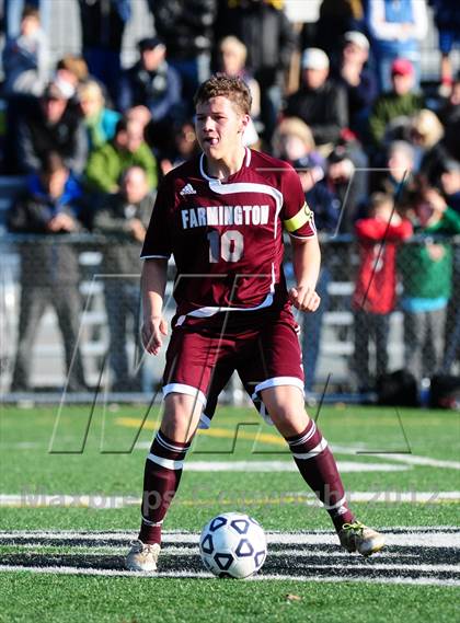 Thumbnail 2 in Farmington vs. Avon (CIAC Class L Final) photogallery.