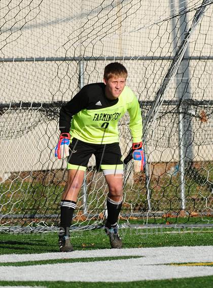 Thumbnail 2 in Farmington vs. Avon (CIAC Class L Final) photogallery.