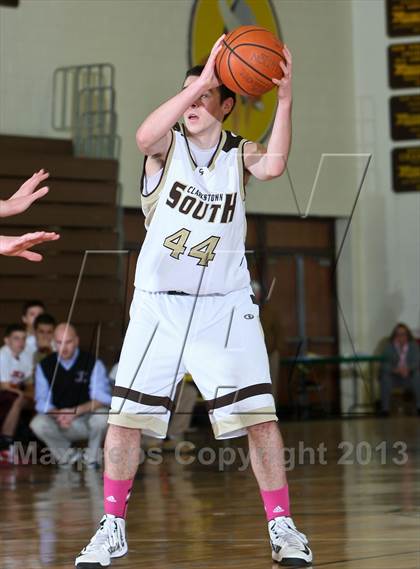 Thumbnail 1 in Scarsdale vs Clarkstown South (Coaches vs Cancer Tip Off Classic) photogallery.