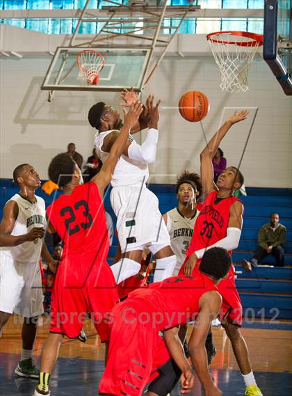 Thumbnail 2 in Berkner [L. V.] vs Spring Westfield (McDonalds's Texas Invitational) photogallery.