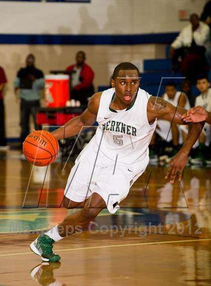 Thumbnail 2 in Berkner [L. V.] vs Spring Westfield (McDonalds's Texas Invitational) photogallery.