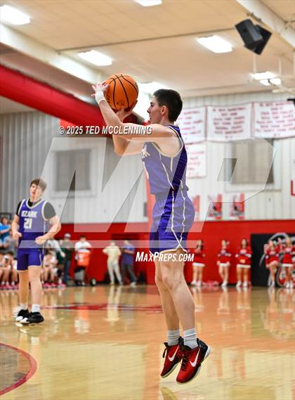 Thumbnail 1 in Ozark @ Dardanelle photogallery.