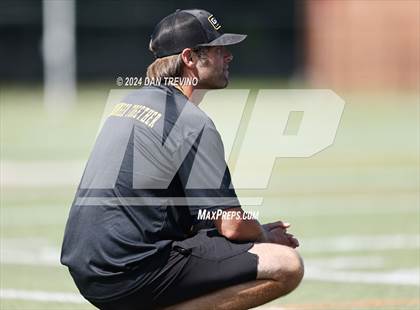 Thumbnail 2 in Patrick Henry vs Kellam (VHSL Class 5 Semifinal) photogallery.