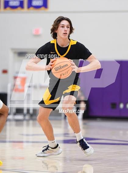 Thumbnail 1 in Crespi vs. Mission Bay (The Holiday Classic) photogallery.