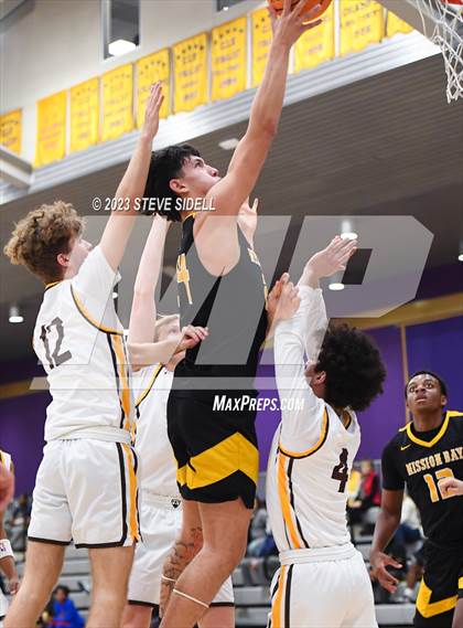 Thumbnail 2 in Crespi vs. Mission Bay (The Holiday Classic) photogallery.