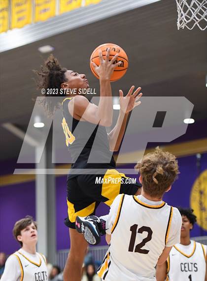 Thumbnail 1 in Crespi vs. Mission Bay (The Holiday Classic) photogallery.