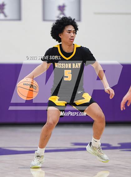 Thumbnail 3 in Crespi vs. Mission Bay (The Holiday Classic) photogallery.