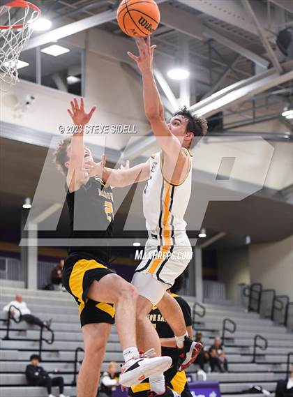 Thumbnail 1 in Crespi vs. Mission Bay (The Holiday Classic) photogallery.