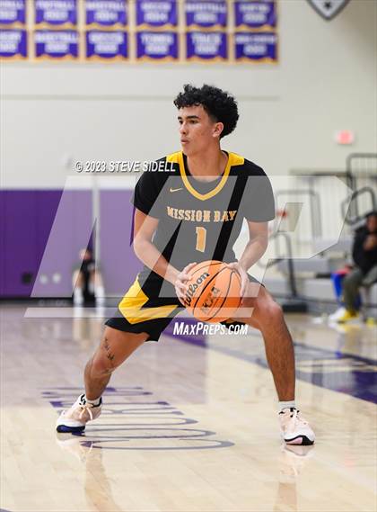 Thumbnail 1 in Crespi vs. Mission Bay (The Holiday Classic) photogallery.
