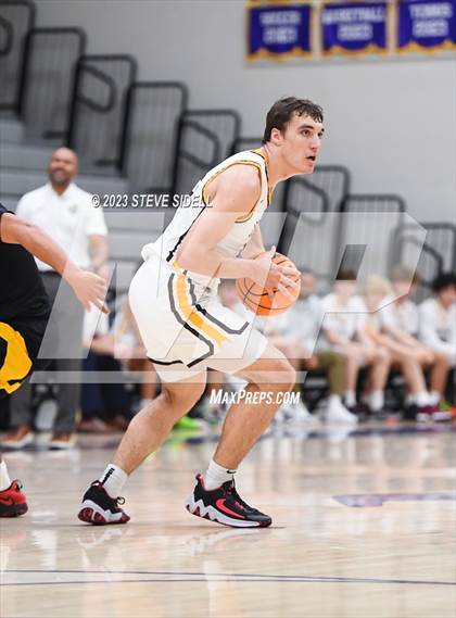 Thumbnail 3 in Crespi vs. Mission Bay (The Holiday Classic) photogallery.