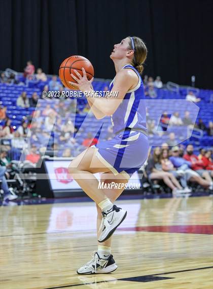 Thumbnail 3 in Neches vs. Nazareth (UIL 1A Basketball State Semifinal) photogallery.
