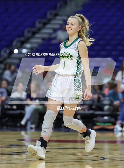 Thumbnail 1 in Neches vs. Nazareth (UIL 1A Basketball State Semifinal) photogallery.