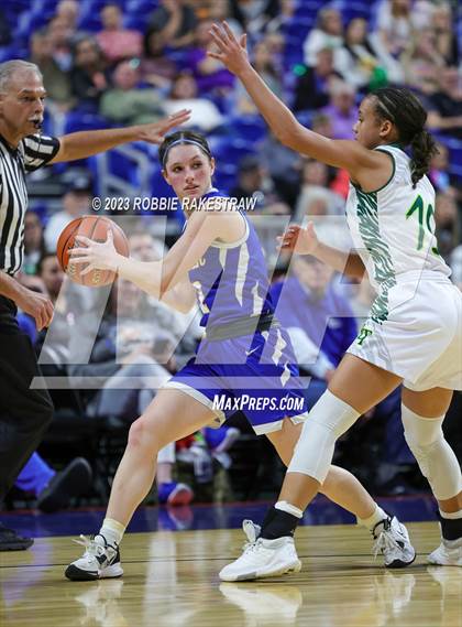 Thumbnail 2 in Neches vs. Nazareth (UIL 1A Basketball State Semifinal) photogallery.