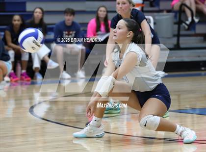 Thumbnail 3 in Foard @ Maiden photogallery.