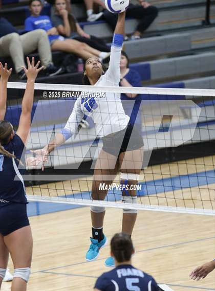 Thumbnail 2 in Foard @ Maiden photogallery.