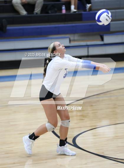 Thumbnail 2 in Foard @ Maiden photogallery.