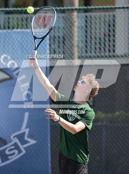 Thumbnail 2 in Keswick Christian vs St. Petersburg Catholic photogallery.