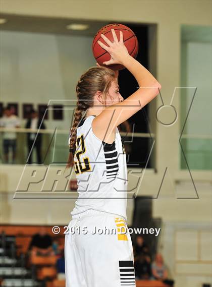 Thumbnail 2 in North vs. El Dorado (CIF SS D3AA Final) photogallery.