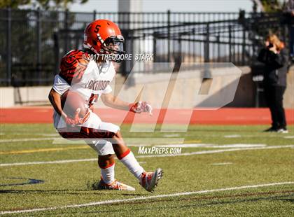 Thumbnail 3 in Grandview vs. Lakewood (CHSAA 5A Round 1 Playoff)  photogallery.
