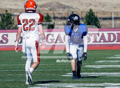 Thumbnail 3 in Grandview vs. Lakewood (CHSAA 5A Round 1 Playoff)  photogallery.