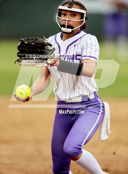 Thumbnail 3 in Trinity vs Timber Creek photogallery.