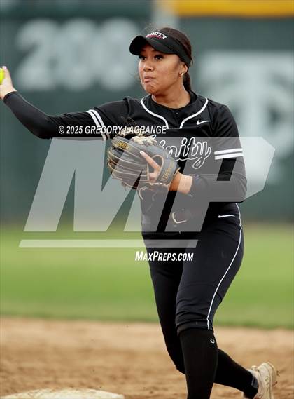 Thumbnail 1 in Trinity vs Timber Creek photogallery.