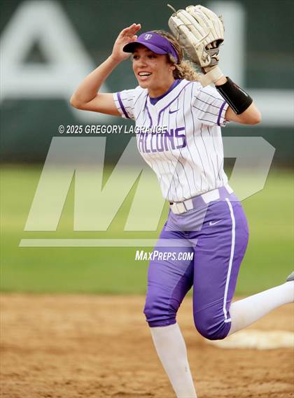 Thumbnail 2 in Trinity vs Timber Creek photogallery.