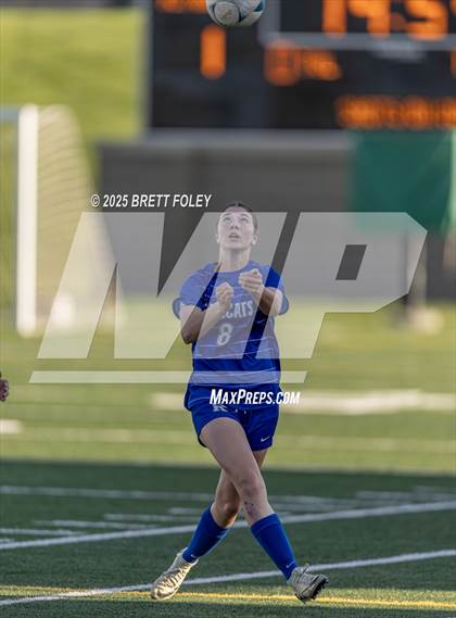 Thumbnail 3 in Kearney vs. Lincoln East photogallery.