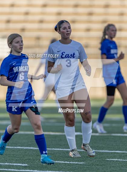 Thumbnail 2 in Kearney vs. Lincoln East photogallery.