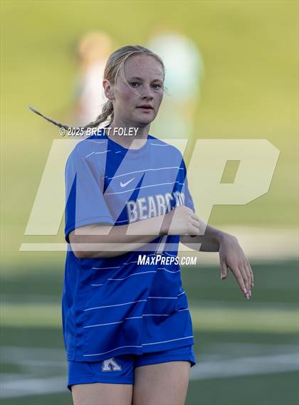 Thumbnail 1 in Kearney vs. Lincoln East photogallery.