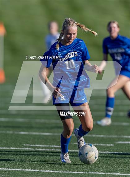 Thumbnail 1 in Kearney vs. Lincoln East photogallery.