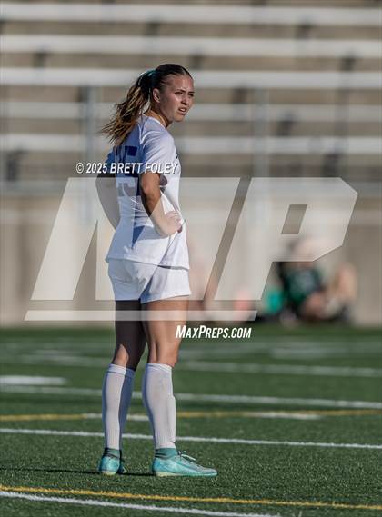 Thumbnail 1 in Kearney vs. Lincoln East photogallery.