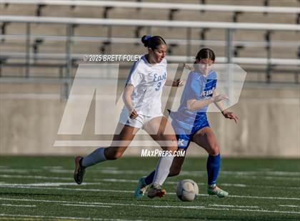 Thumbnail 1 in Kearney vs. Lincoln East photogallery.