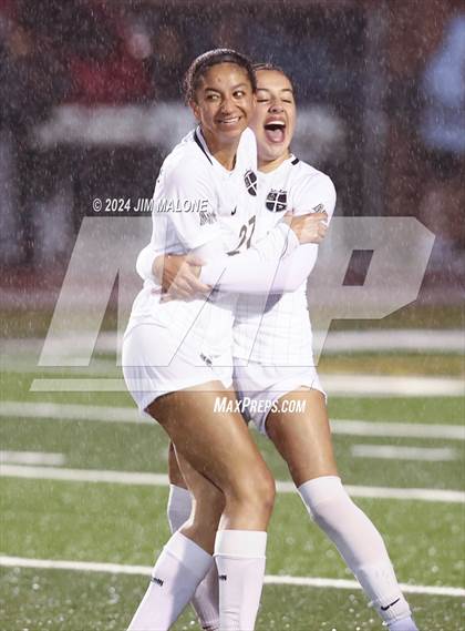 Thumbnail 2 in Archbishop Mitty @ Saint Francis (CIFState NorCal D1 Semifinals) photogallery.
