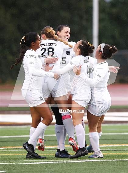 Thumbnail 1 in Archbishop Mitty @ Saint Francis (CIFState NorCal D1 Semifinals) photogallery.