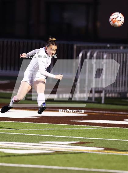 Thumbnail 2 in Archbishop Mitty @ Saint Francis (CIFState NorCal D1 Semifinals) photogallery.
