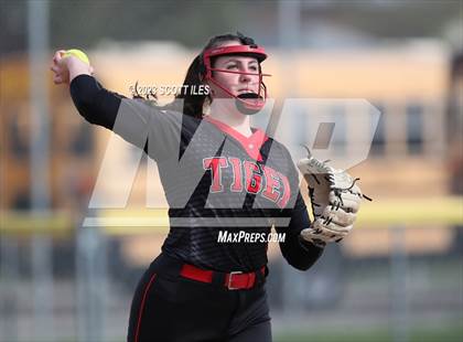 Thumbnail 2 in Circleville @ Teays Valley photogallery.