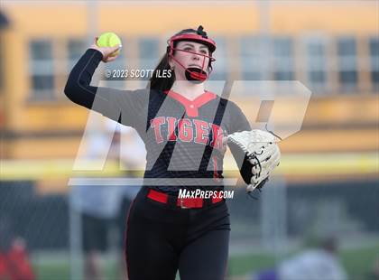 Thumbnail 1 in Circleville @ Teays Valley photogallery.