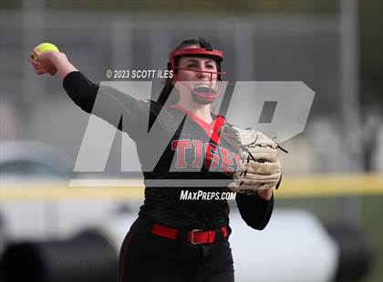 Thumbnail 1 in Circleville @ Teays Valley photogallery.
